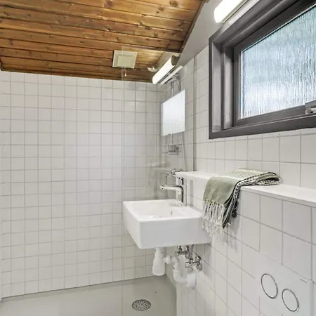 בית נופש 4 Star In