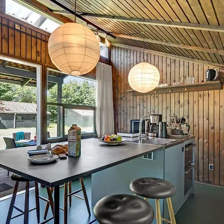 4 Star In בית נופש